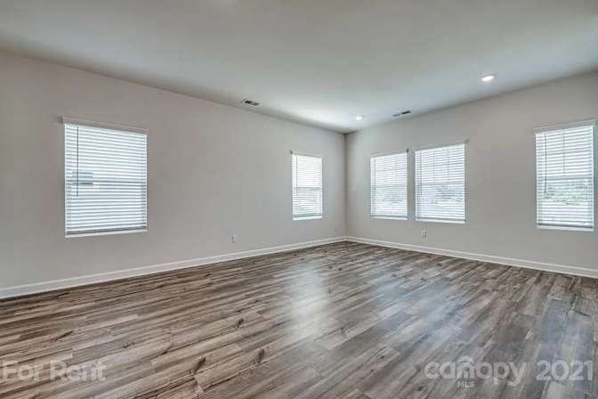 Alcove Rooms's room