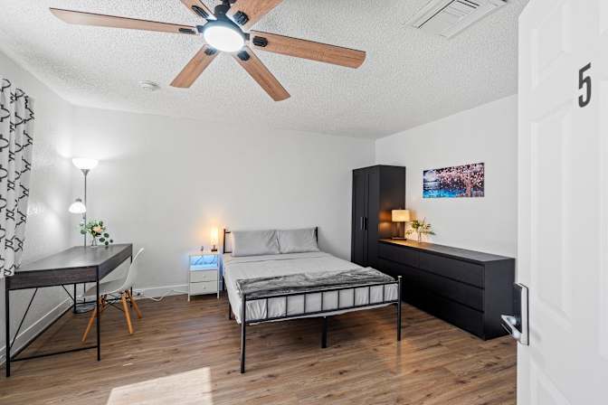 PadSplit's room