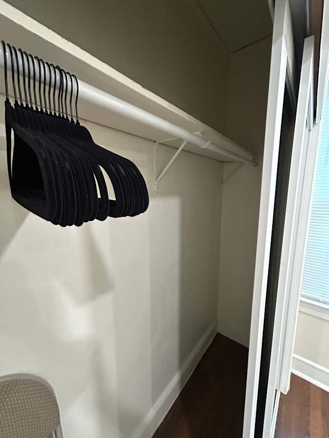 Alecia  Jones's room