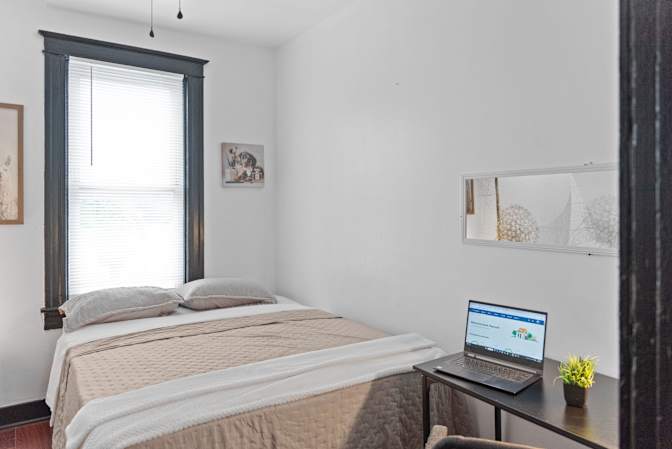 PadSplit's room