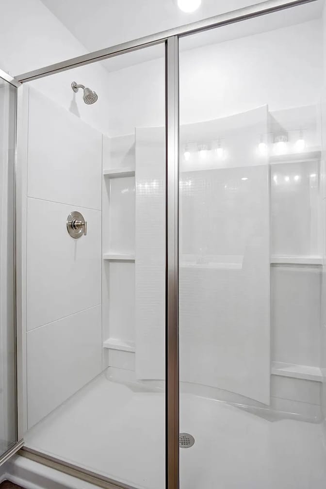 Alcove Rooms's room
