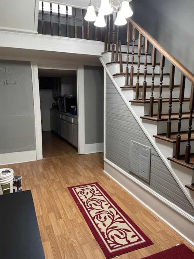 Lois's room