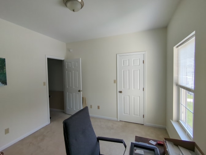 Jon's room