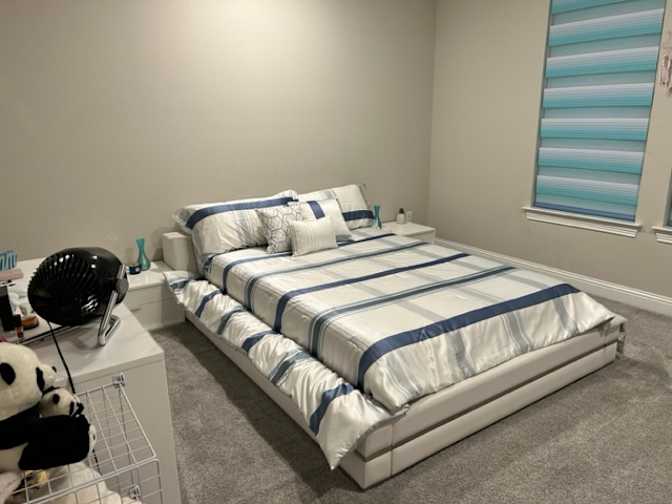 Noshad's room