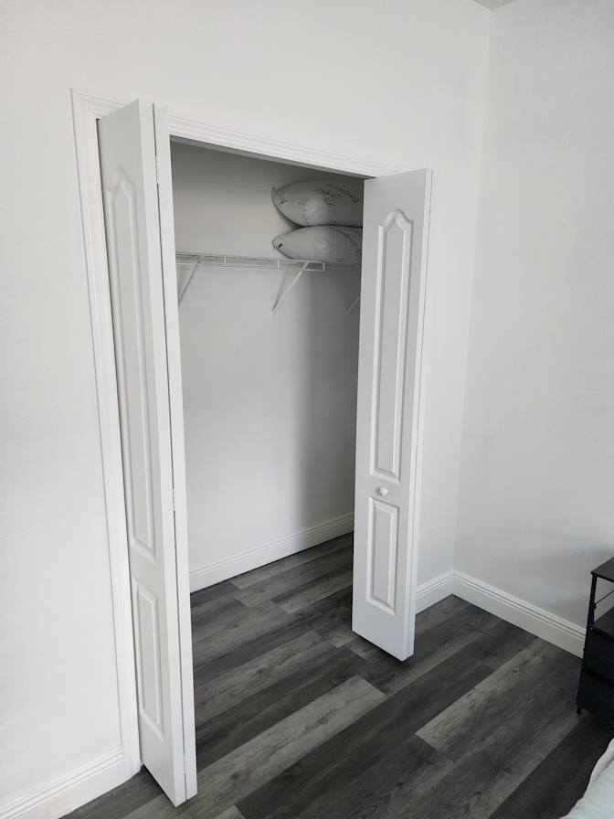 Mauricio's room