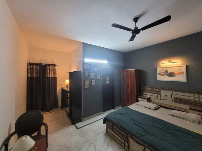 Himanshu Malik's room