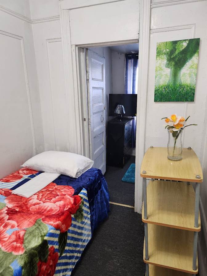 Lynette's room