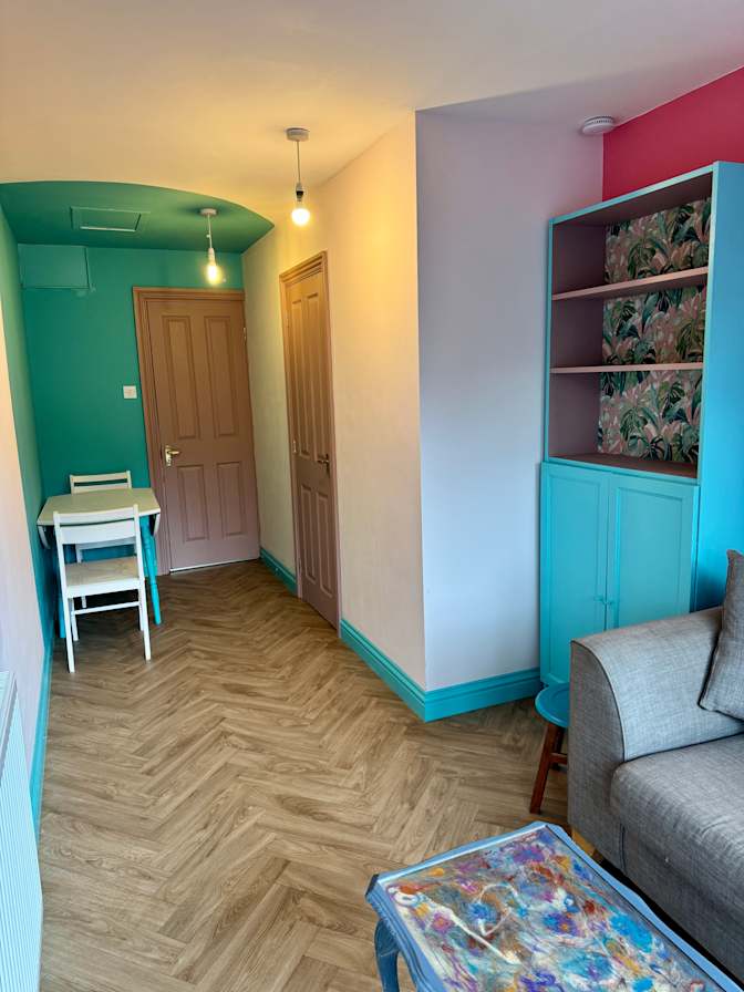 Jo's room