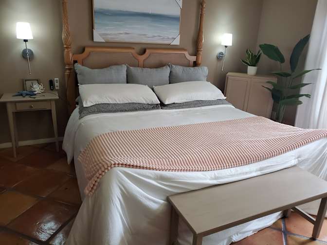 Dan's room