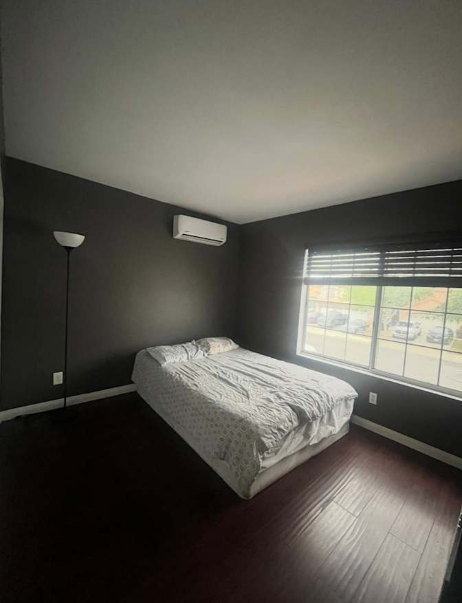 Jp Monroe's room