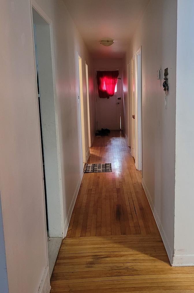 OL'DOCWATSON's room