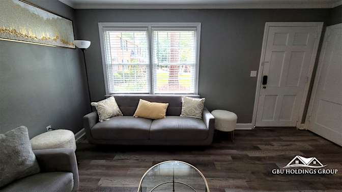 GBU Holdings Group's room