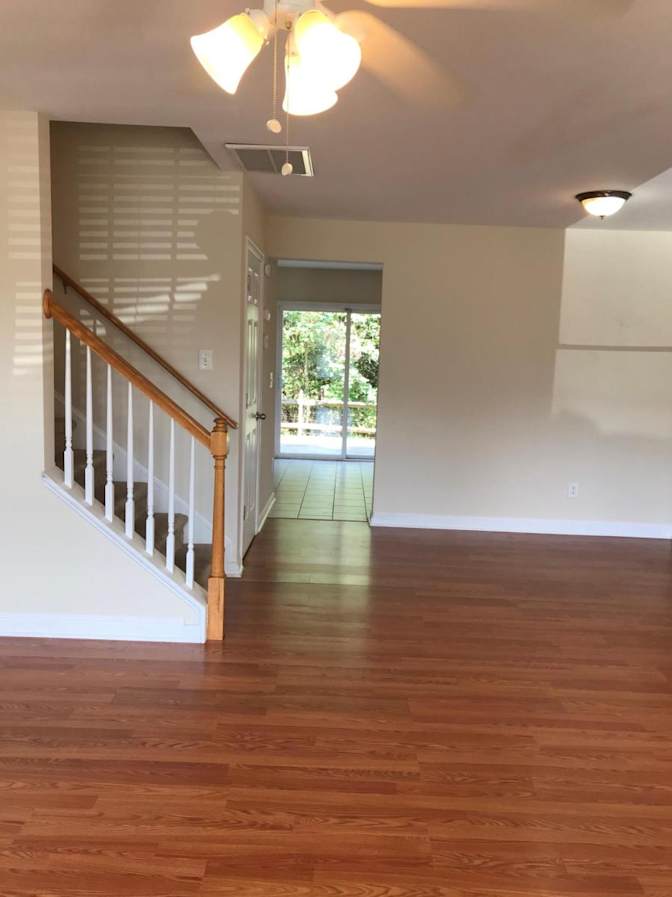 Alcove Rooms's room