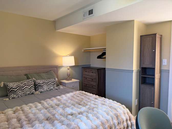 KC Cassily's room