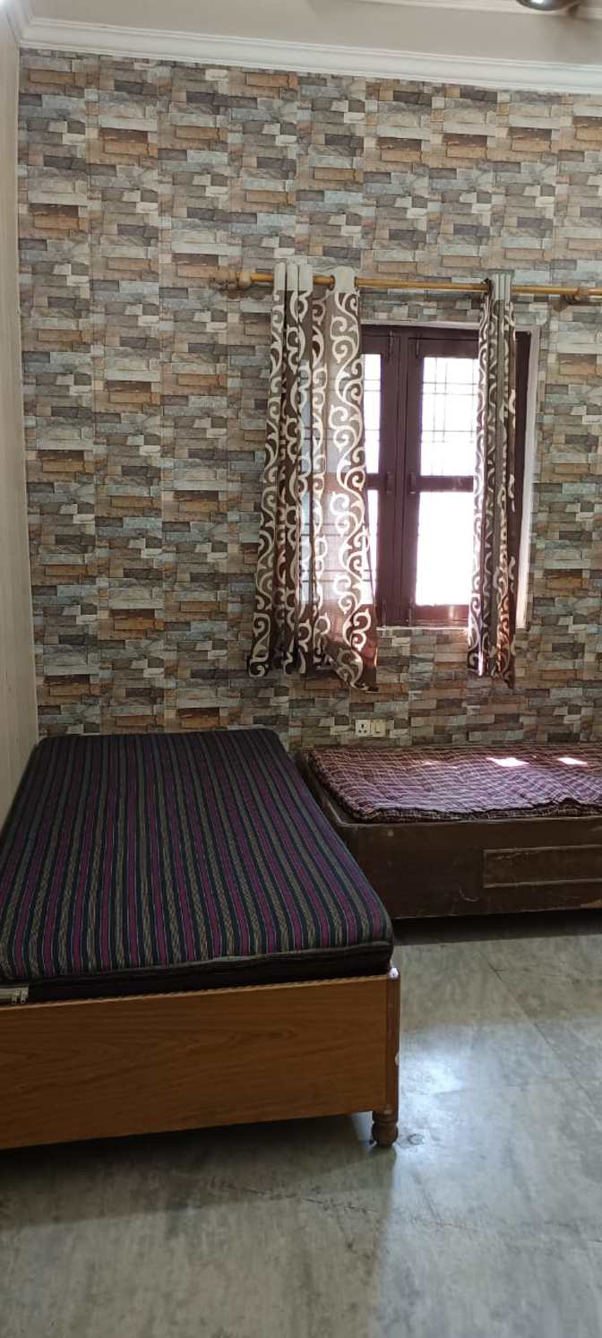Rajat Raina's room