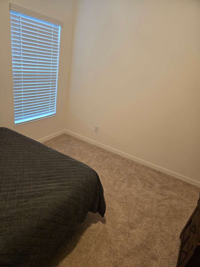 CAROLINE C's room