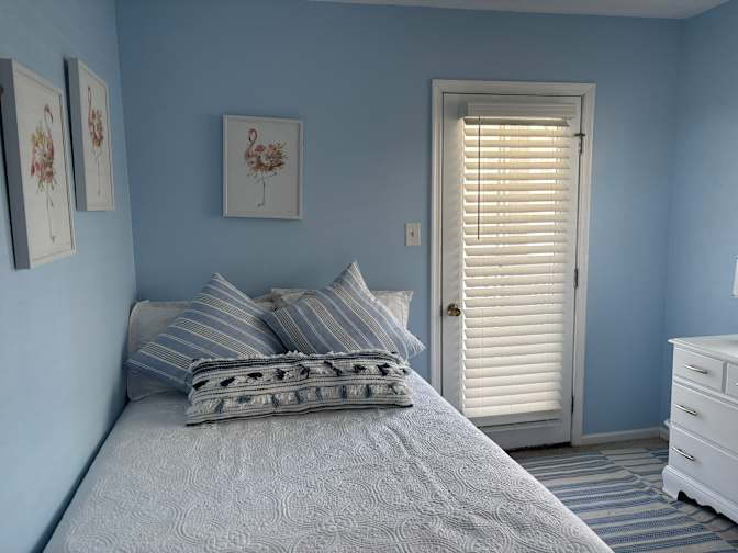 Carolyn's room