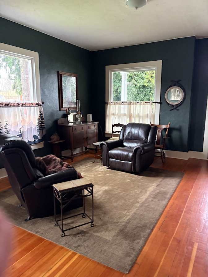 Earla Gayer's room