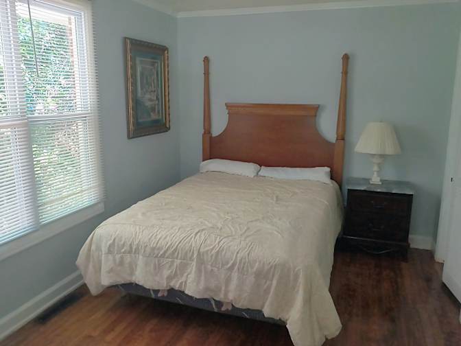 Deirtre's room