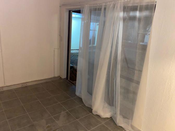 Naomi's room