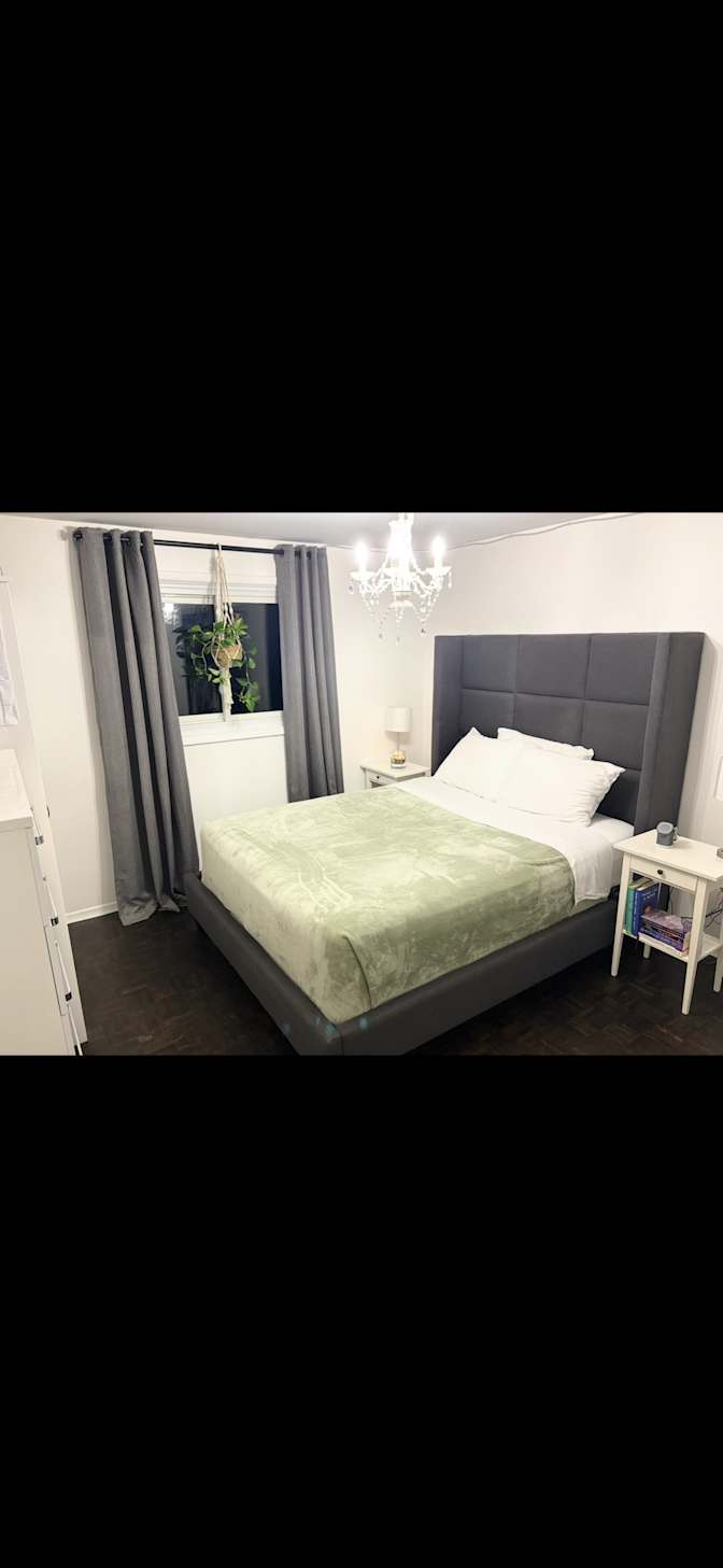 Jennifer's room