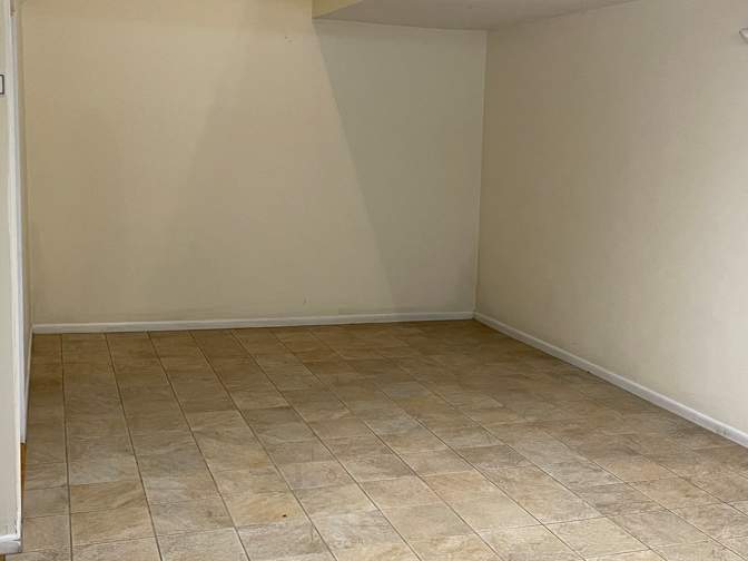 PRIVATE BEDROOM - Danbury - Connecticut - Office - Music - Craft Studio's room