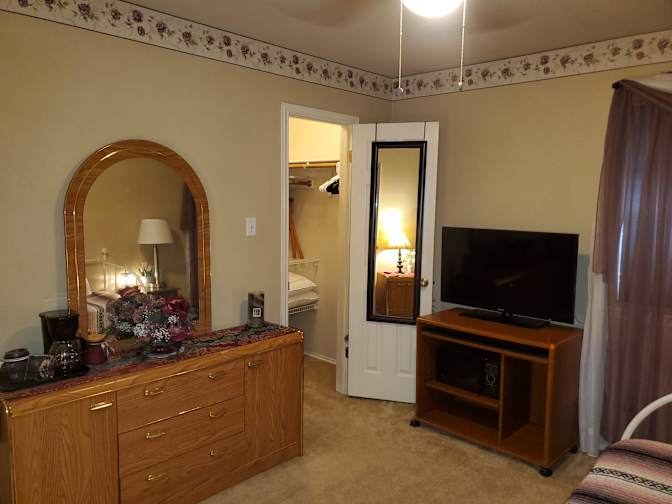 Jennifer's room