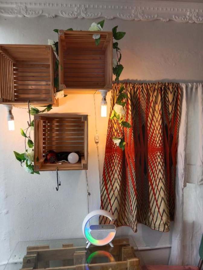 Del's room