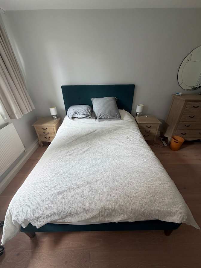 Felix's room