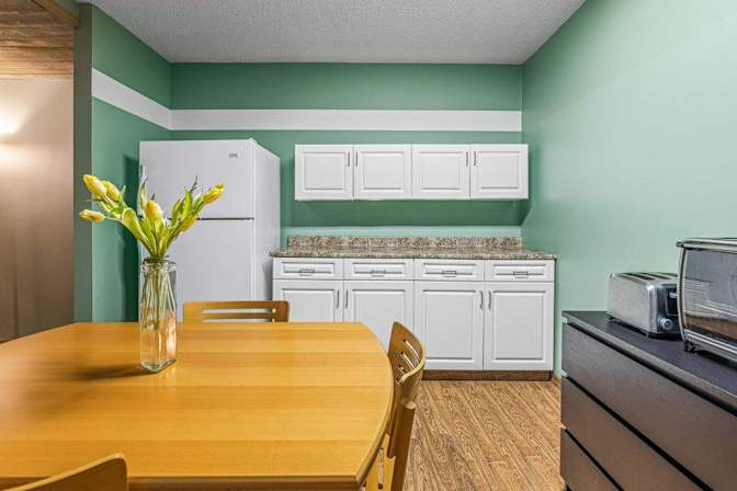 Canmore Room Rental's room