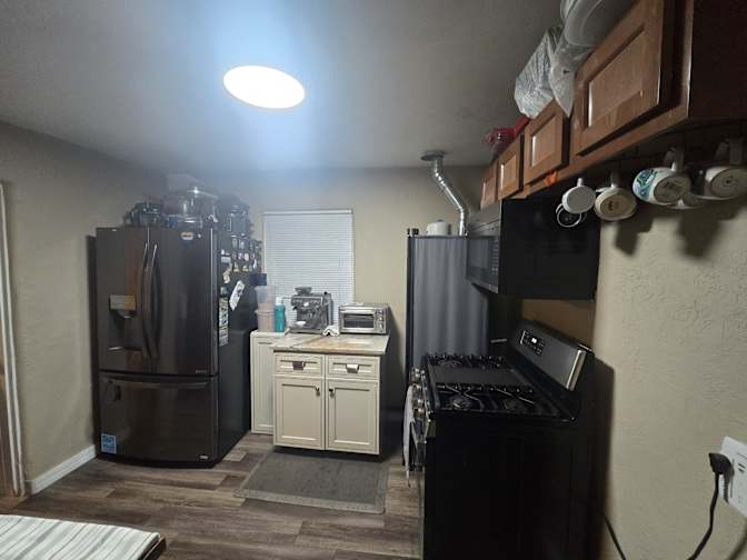 Darwin Pitts's room
