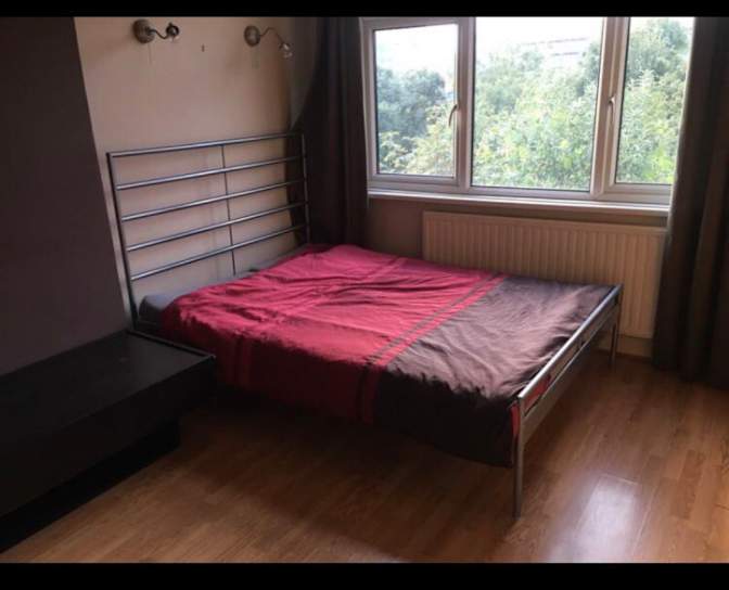 Lisa's room