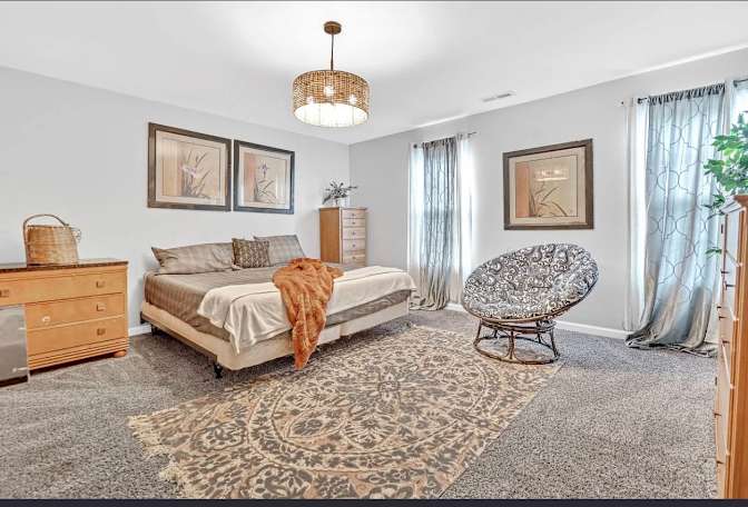 Alcove Rooms's room