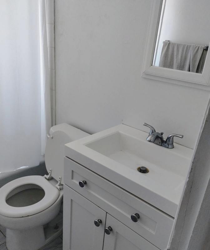 Jose Aceves's room
