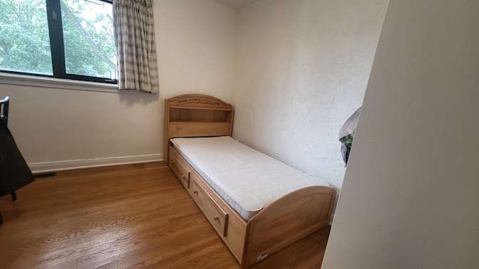 bowen's room
