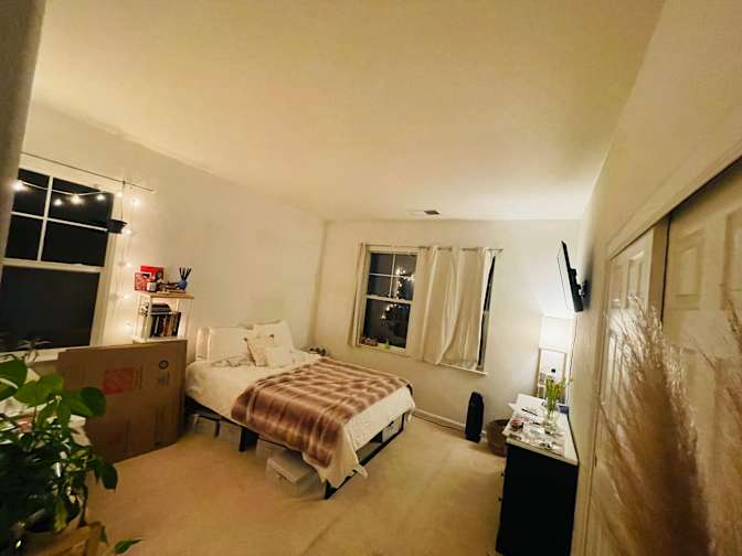Ali's room
