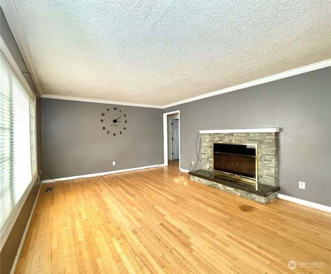 Jennifer's room