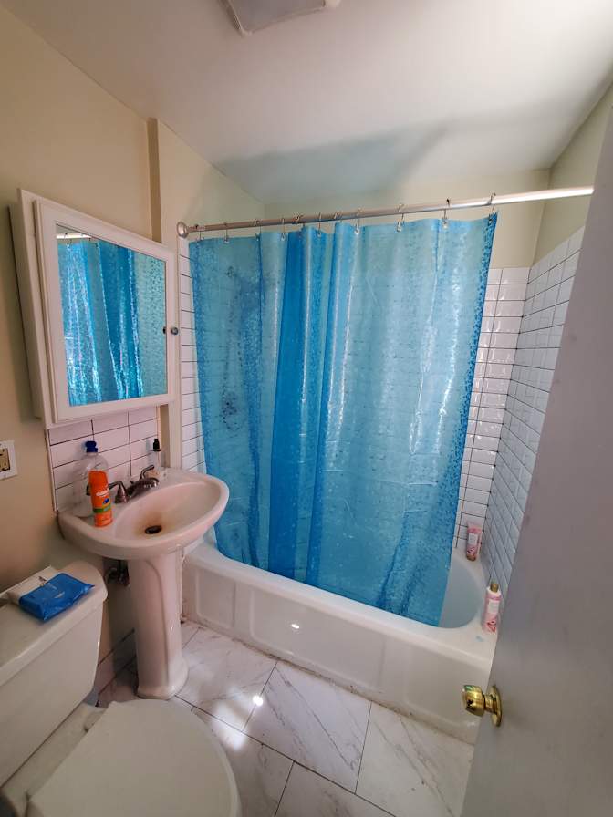 Ali's room