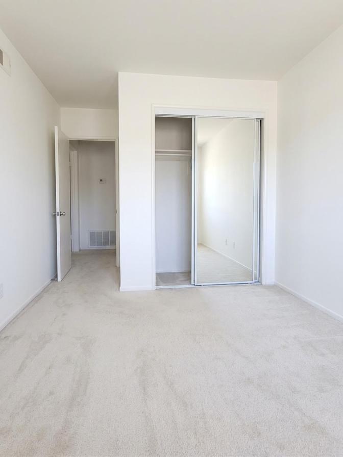 Theodoros Kyriazis's room