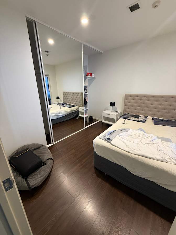Mo's room
