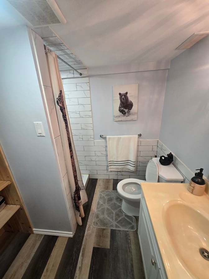 Suzanne Mills's room