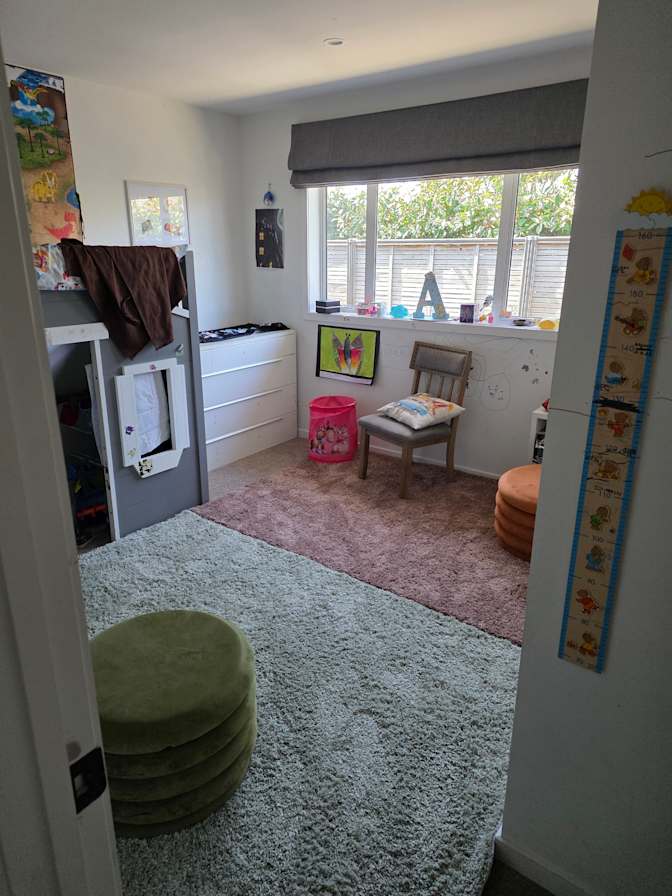 Sandro's room