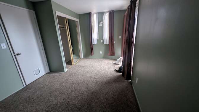 Lacey Bolduc's room