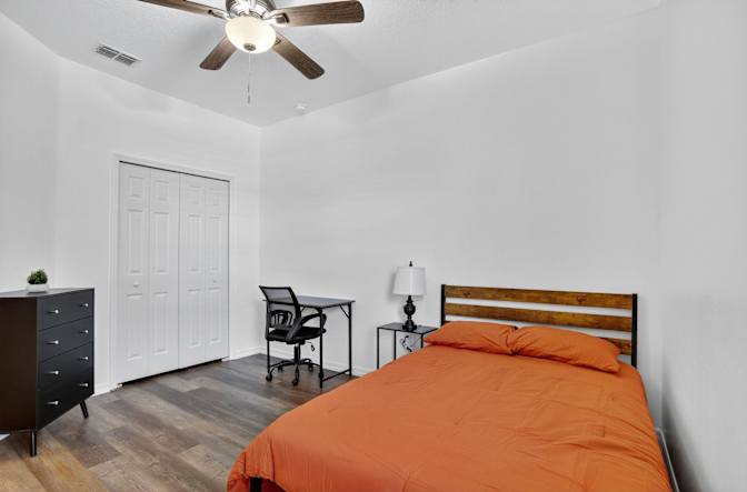 PadSplit's room
