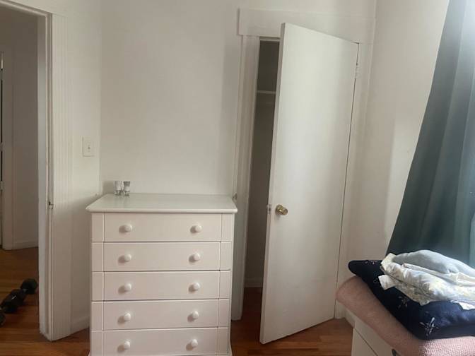 Armando's room