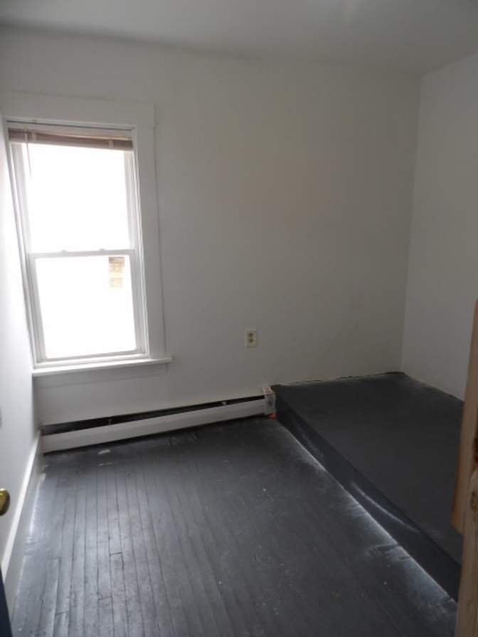 Leasing Buffalo's room