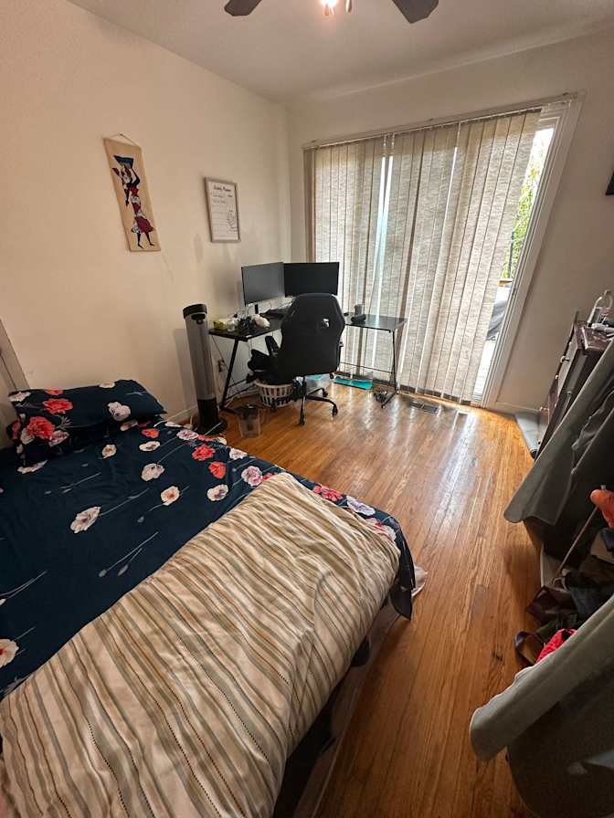 BILL's room