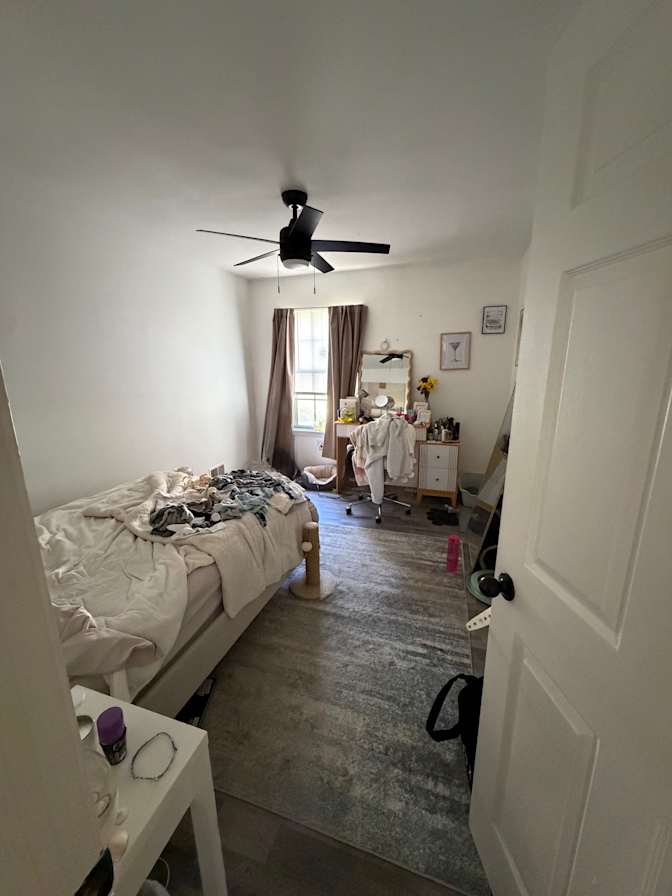 Robin Shandroff's room