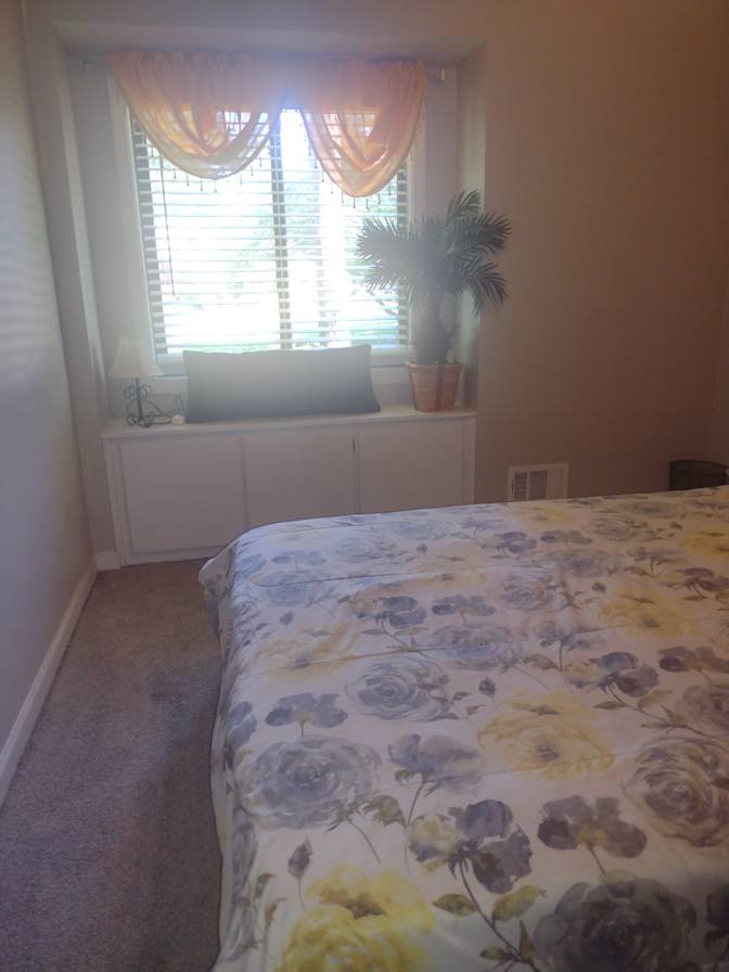 Earlese's room