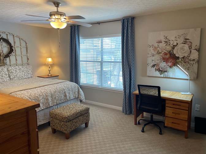 Donna's room